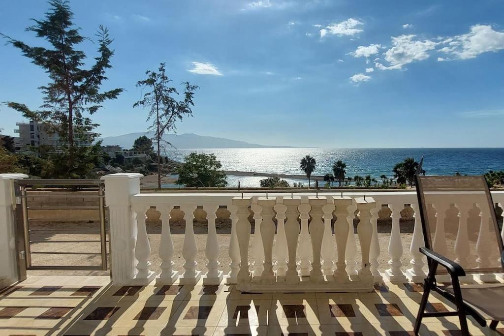 Apartment Tinka In Saranda Экстерьер фото