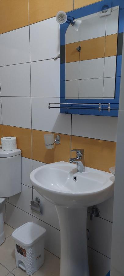 Apartment Tinka In Saranda Экстерьер фото