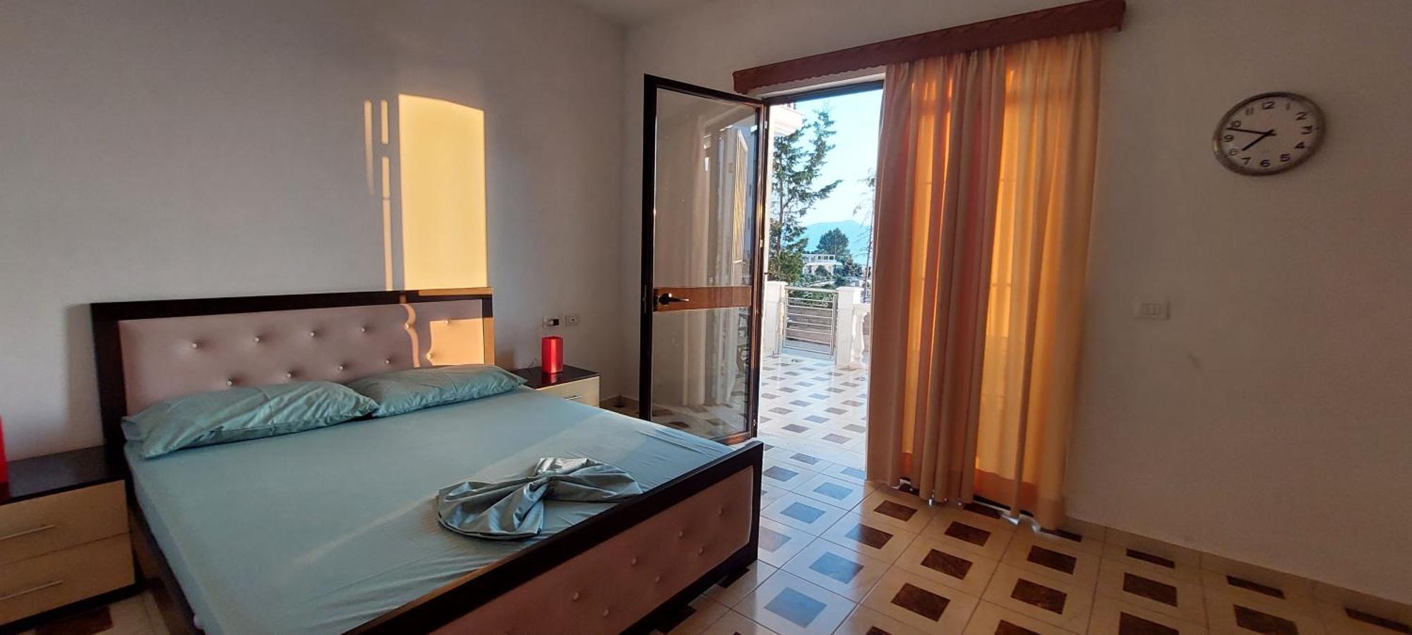 Apartment Tinka In Saranda Экстерьер фото